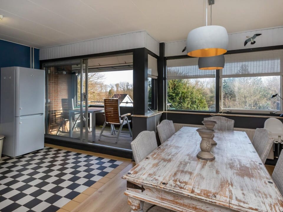 Apartment | Dining