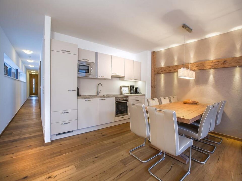 House | Dining