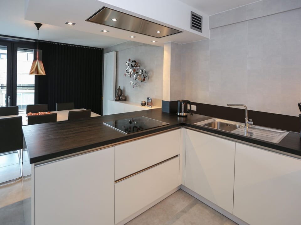 Apartment | Private kitchen | Electric kettle, toaster