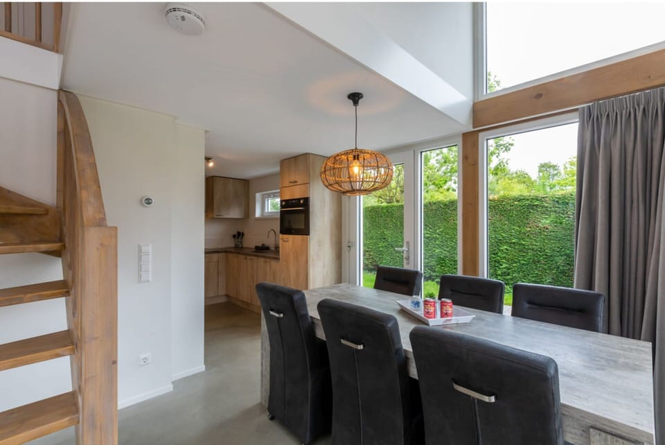 House | Dining