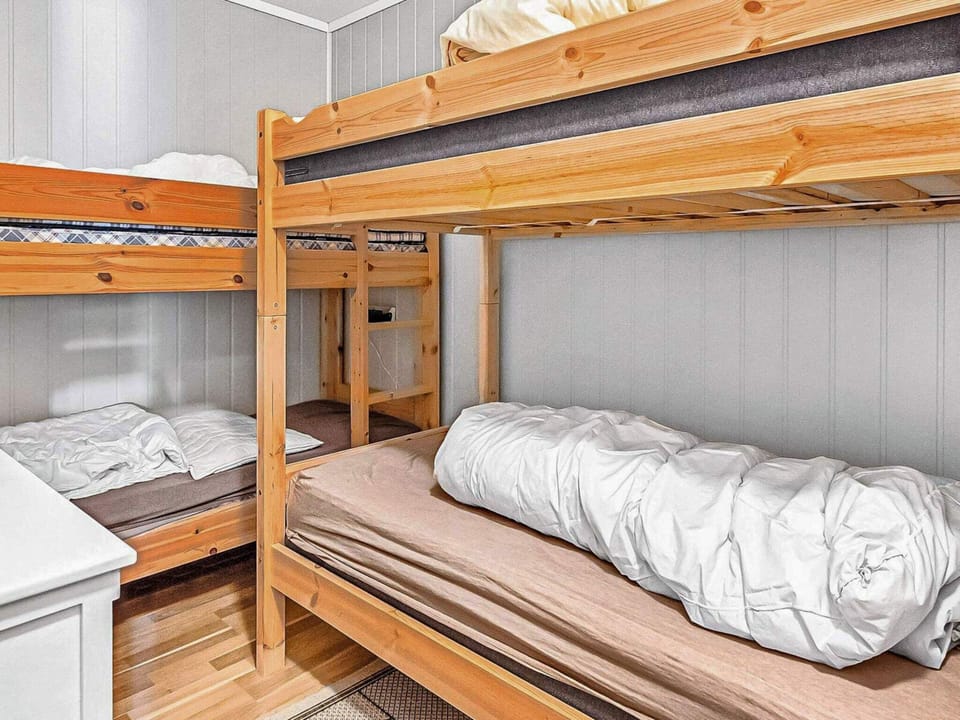 6 Person Holiday Home in Anneland House in Vestland