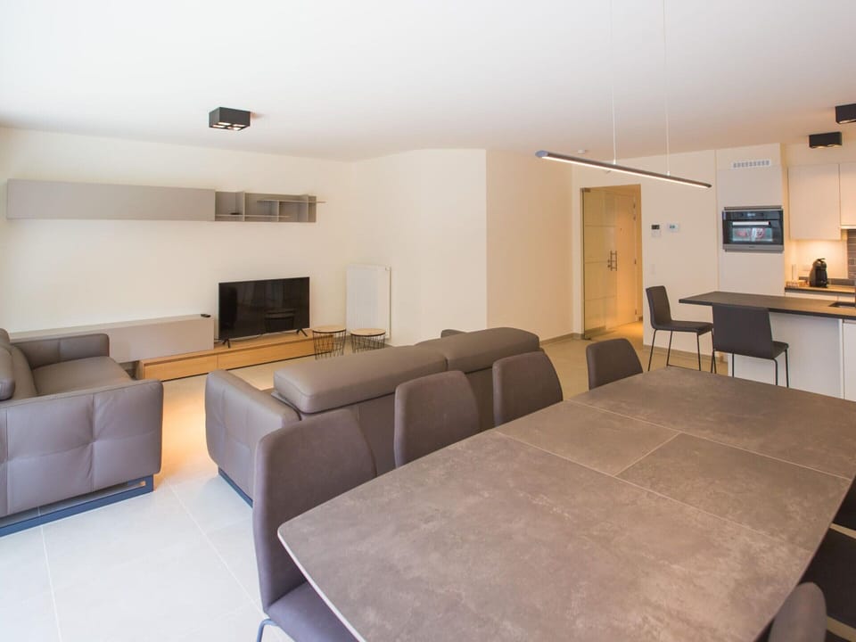 Apartment | Dining