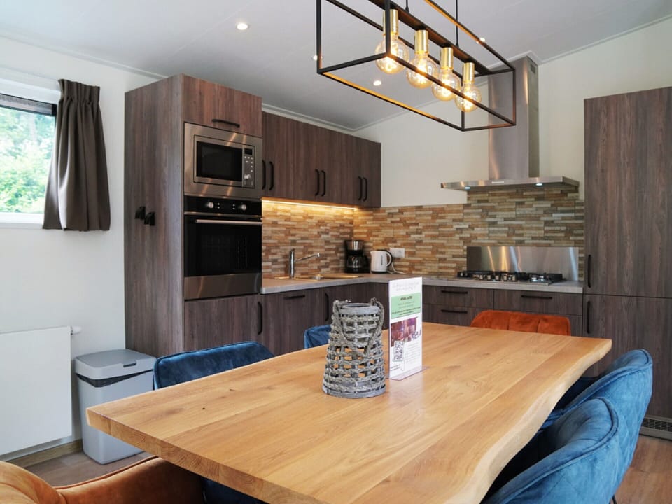 Bungalow | Private kitchen | Electric kettle