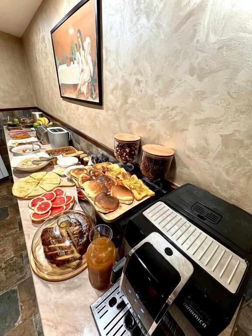Free daily buffet breakfast