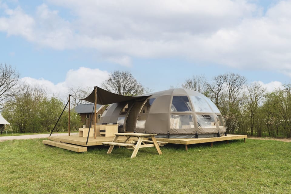 Tent | Exterior