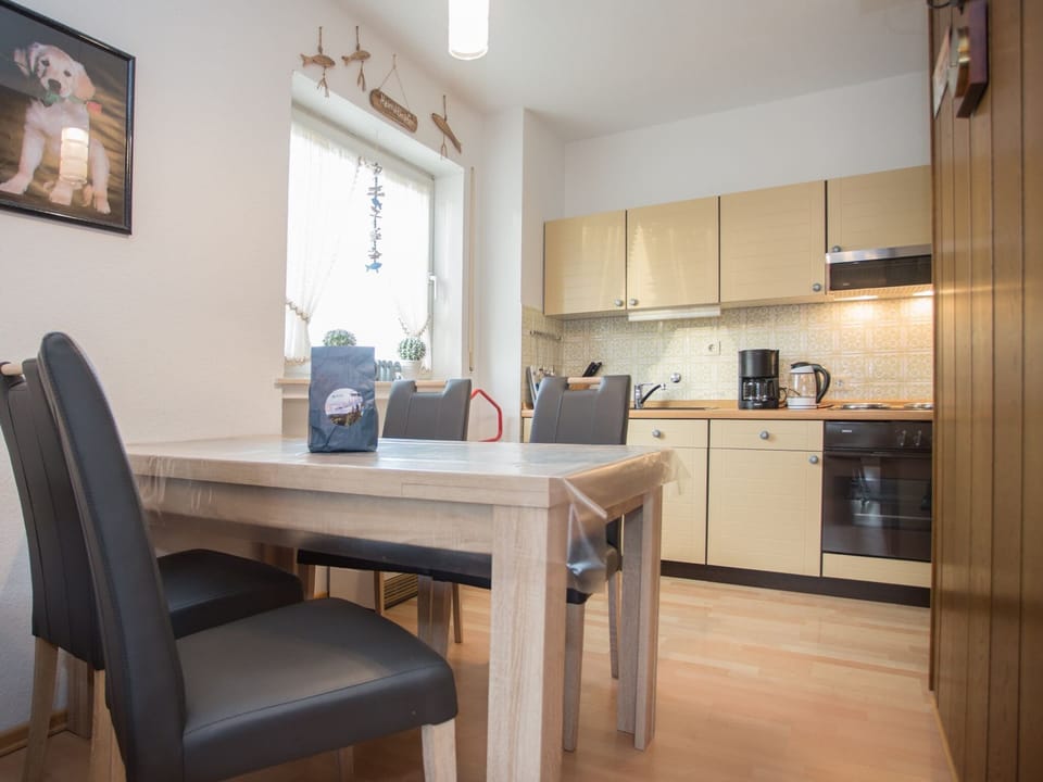 Apartment | Dining