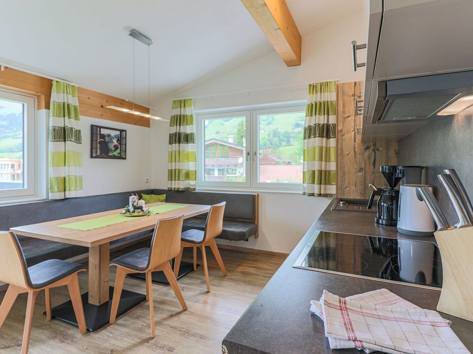 Apartment | Dining