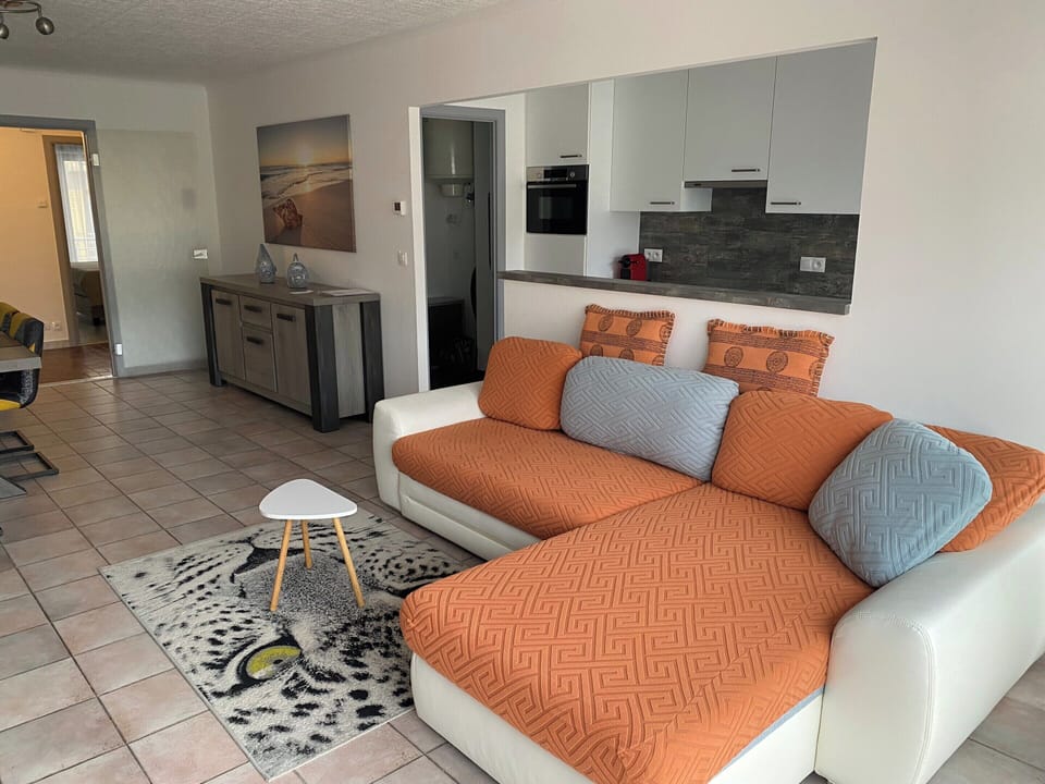 Apartment | Living area