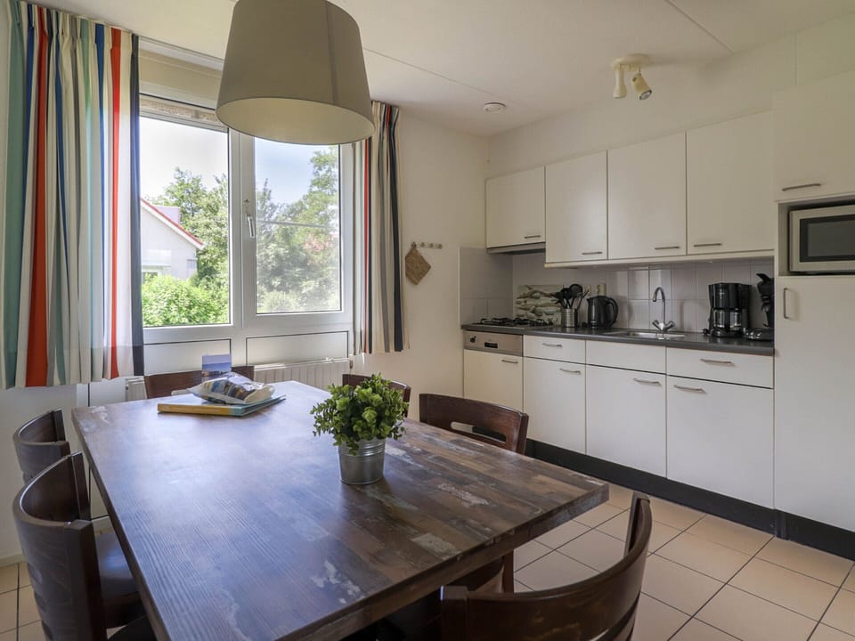 House | Private kitchen | Coffee/tea maker, fridge, microwave, dishwasher
