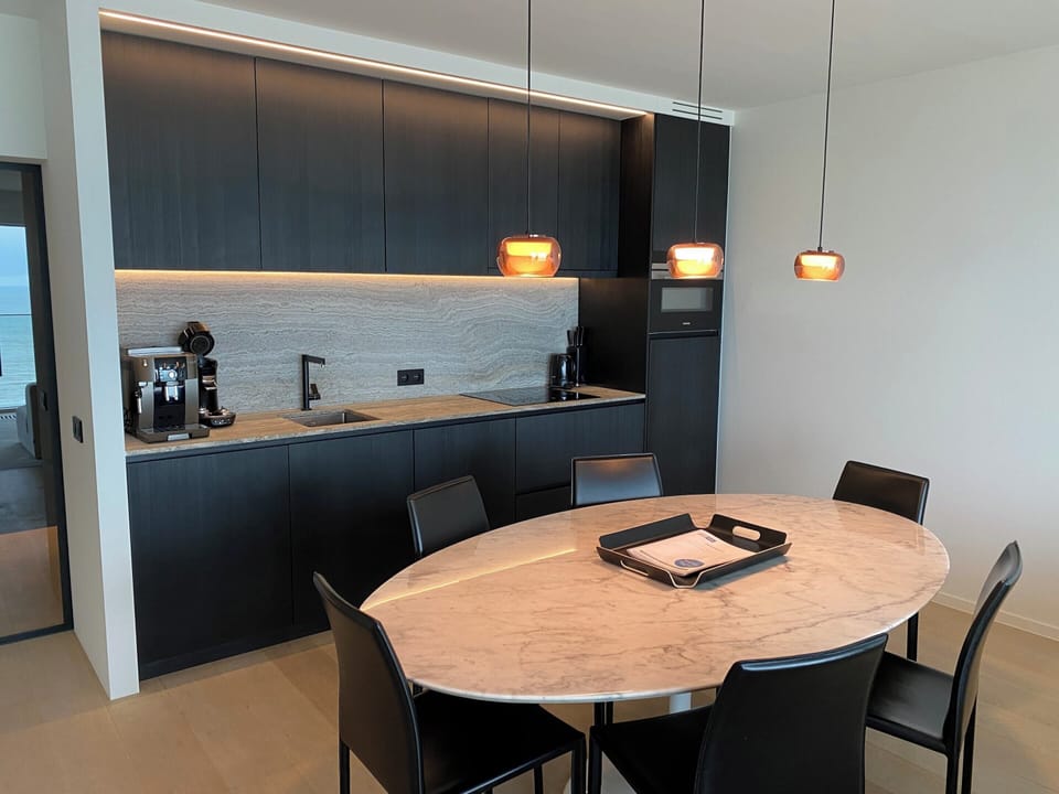 Apartment | Dining