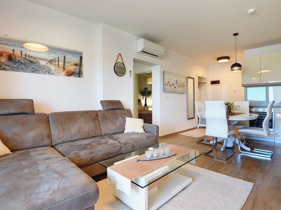 Apartment | Living area