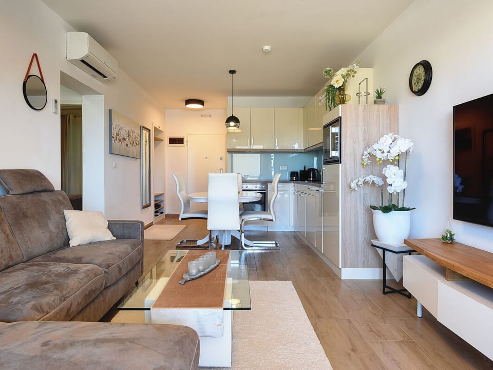 Apartment | Private kitchen | Electric kettle