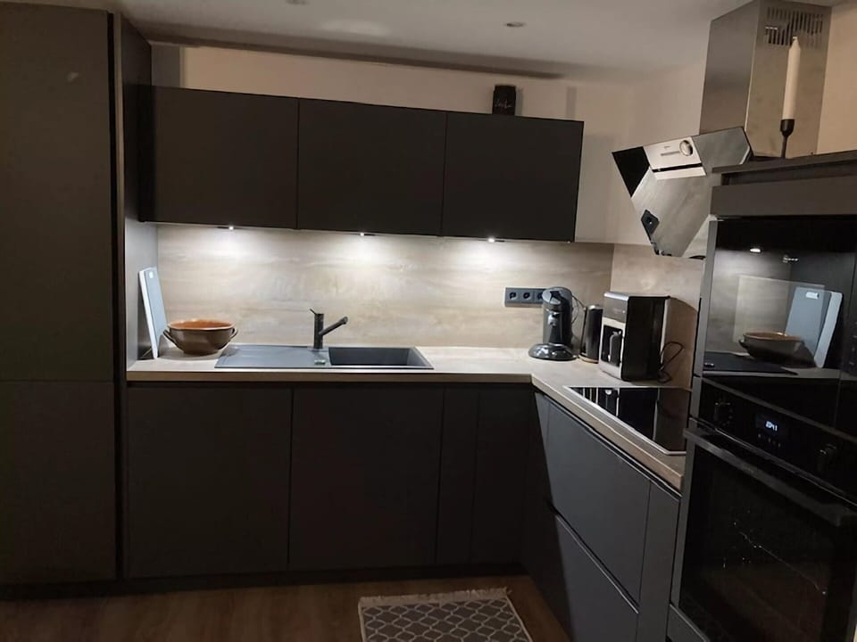 House | Private kitchen | Dishwasher, coffee/tea maker, electric kettle, toaster