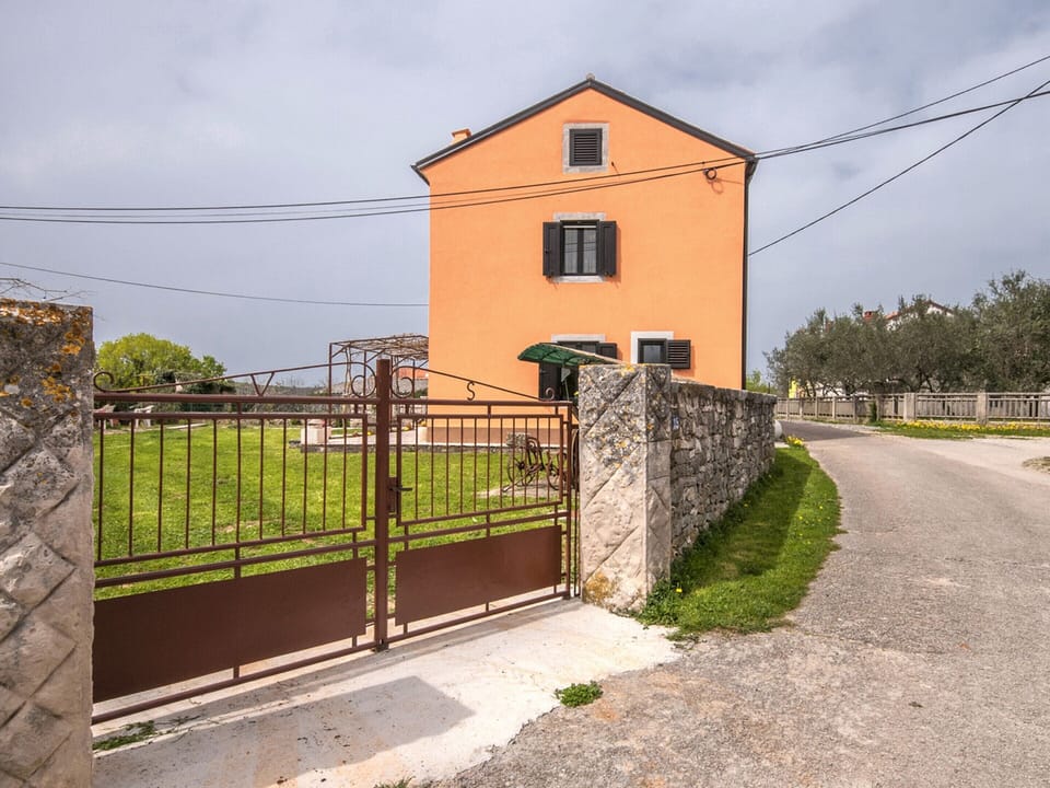 House | Exterior