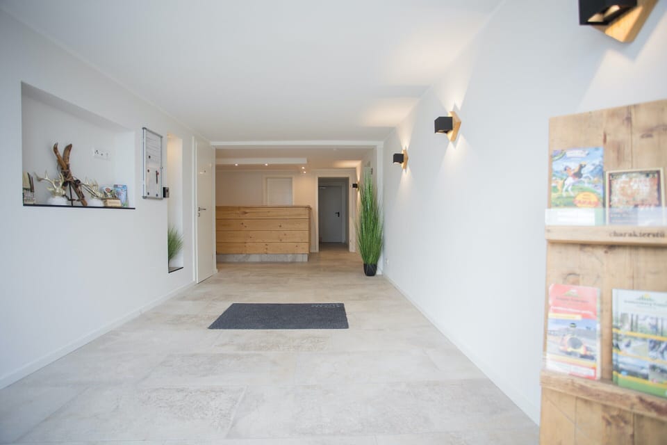 Apartment | Lobby