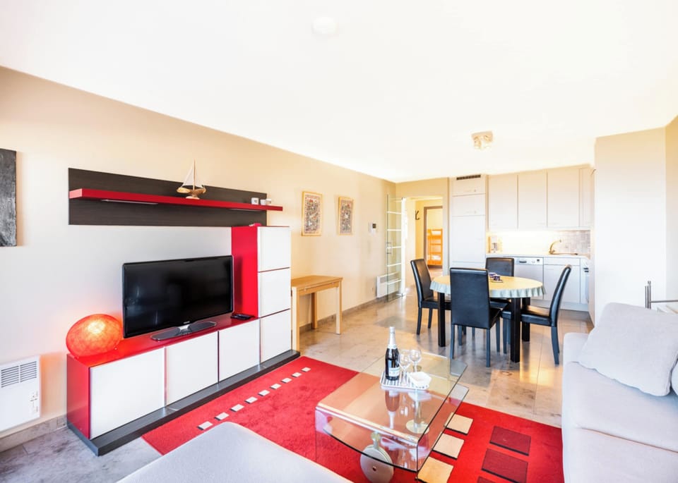 Apartment | Living area