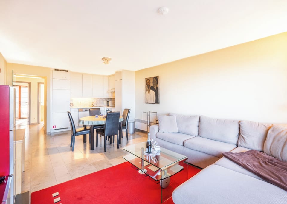 Apartment | Living area