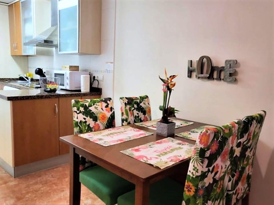 Apartment | Dining
