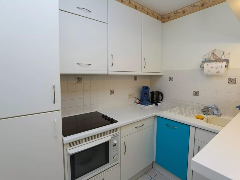 Apartment | Private kitchen | Electric kettle