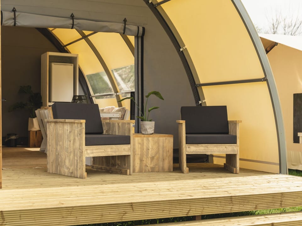 Tent | Exterior