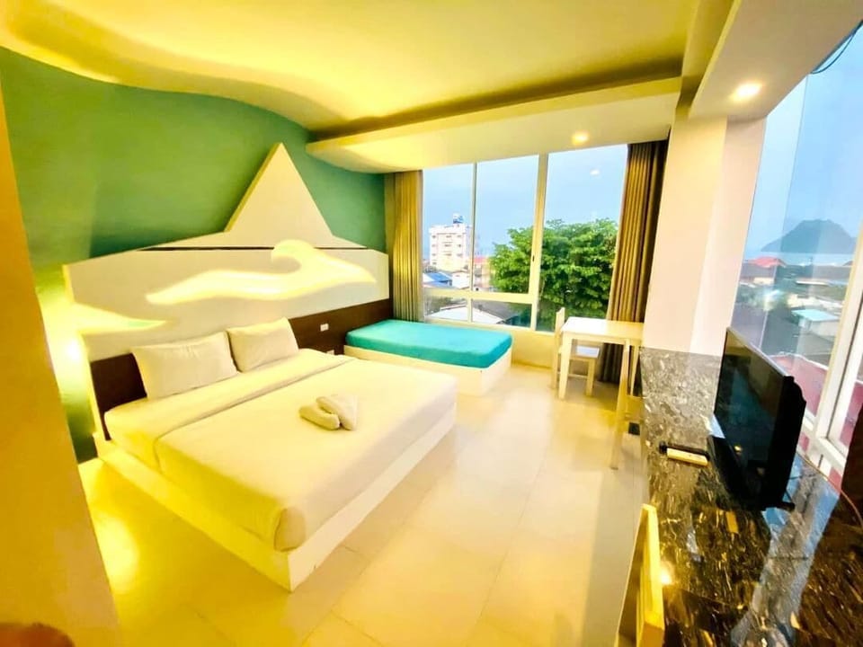 Superior Room | Desk, laptop workspace, WiFi (free), individually decorated