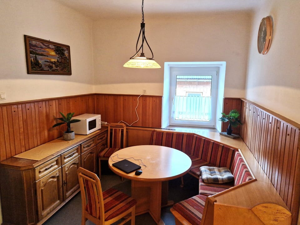 Apartment | Dining