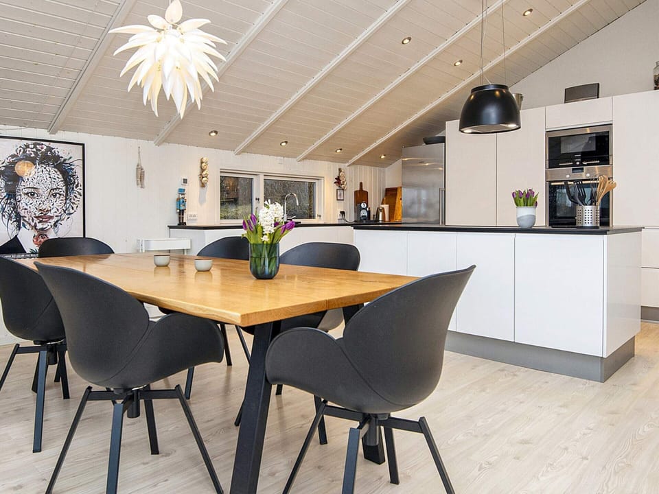 House | Dining