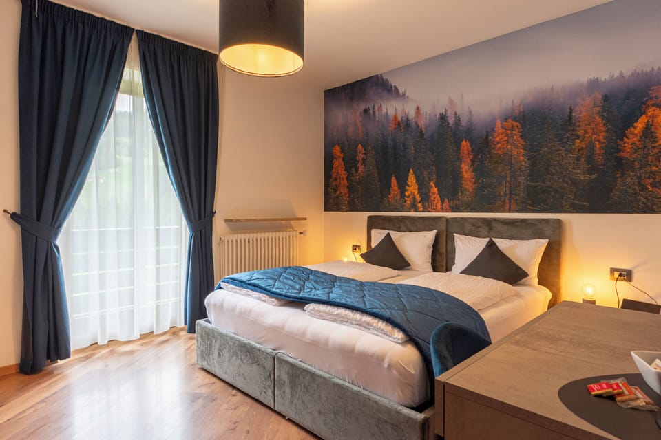 In-room safe, blackout drapes, free WiFi, bed sheets