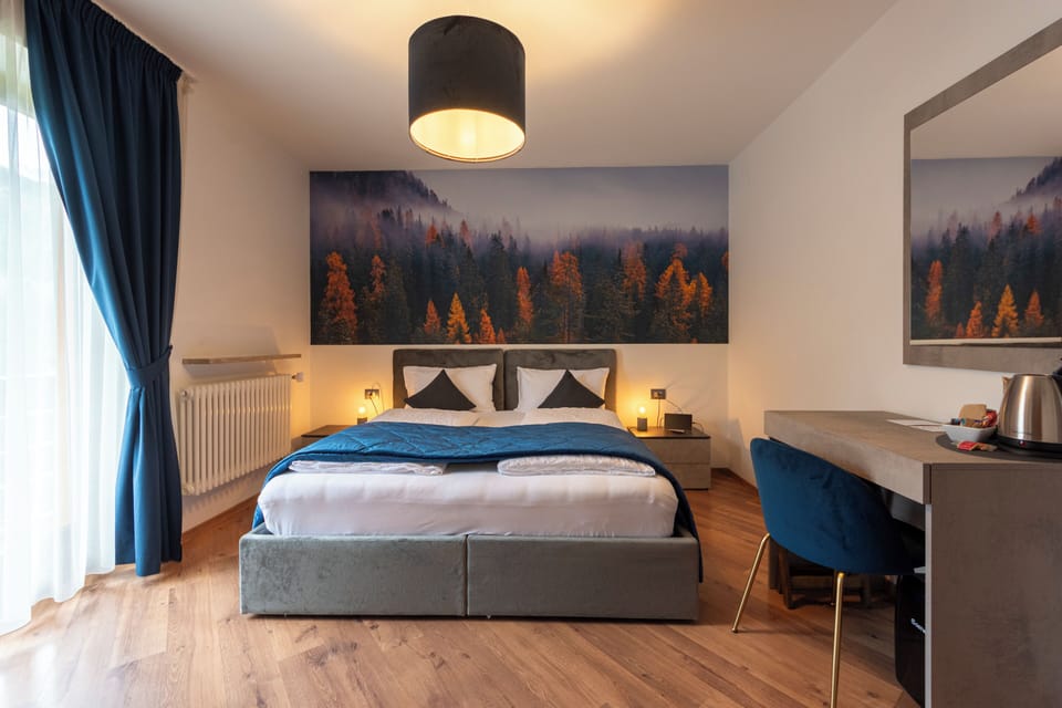 In-room safe, blackout drapes, free WiFi, bed sheets