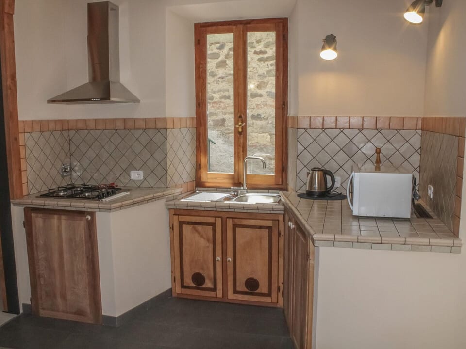 Apartment | Private kitchen | Electric kettle