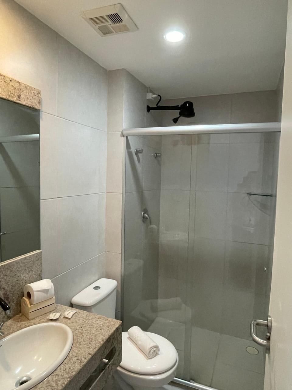 Twin Room | Minibar, free WiFi