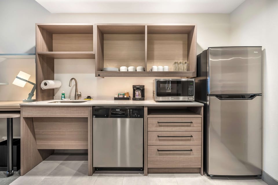 Suite, 1 King Bed, Accessible (Roll-In Shower) | Private kitchen