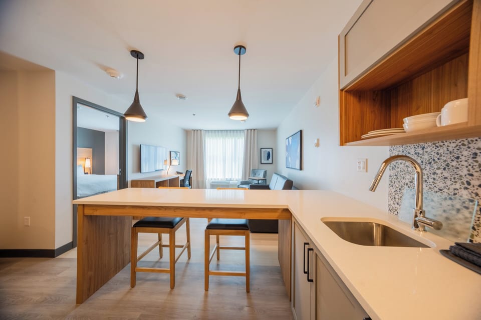 Suite, 1 Bedroom | Desk, laptop workspace, WiFi (free), bed sheets