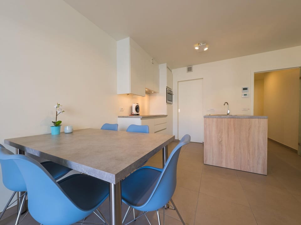 Apartment | Dining