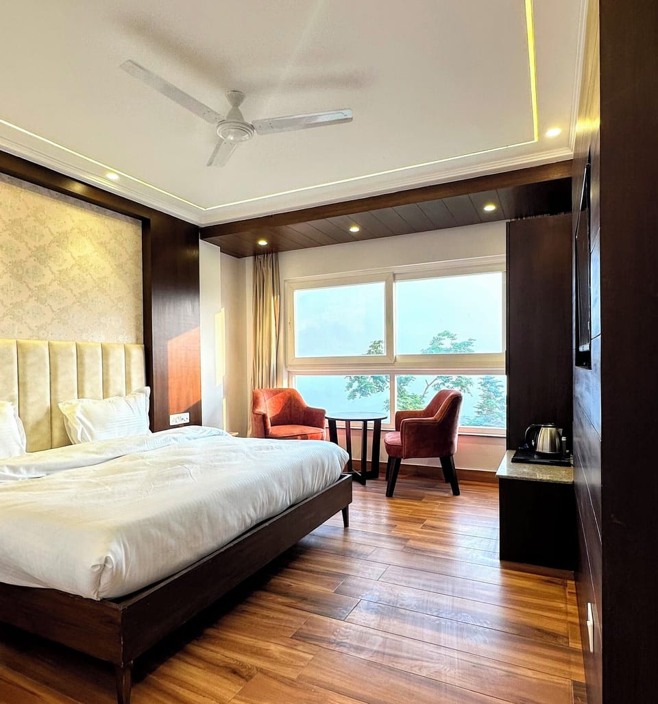 Executive Room, Valley View | Individually furnished, free WiFi, bed sheets