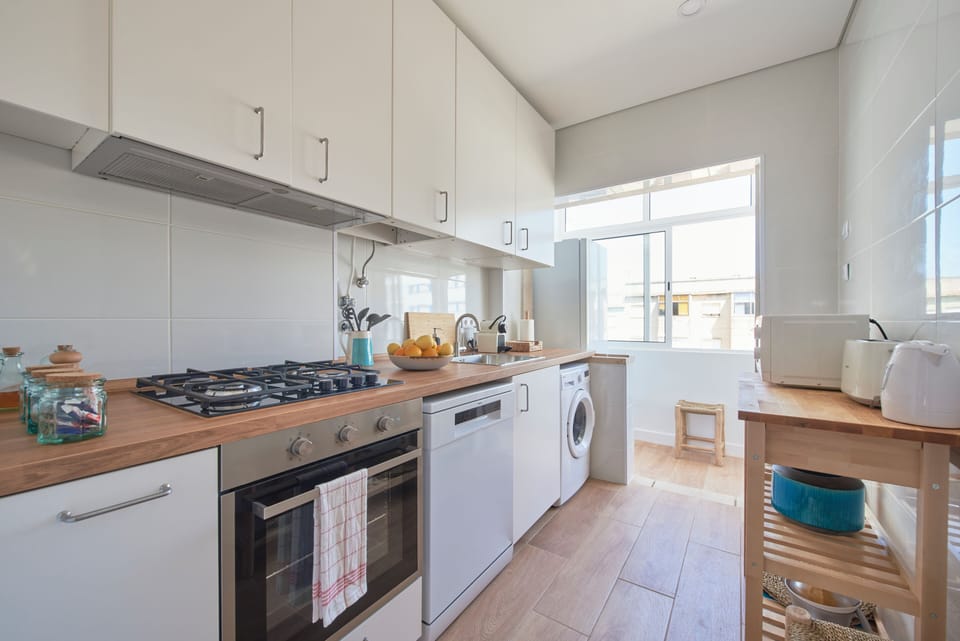 Apartment | Private kitchen | Fridge, microwave, stovetop, electric kettle