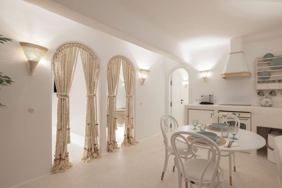 Suite Cellar Basement | Premium bedding, in-room safe, individually decorated