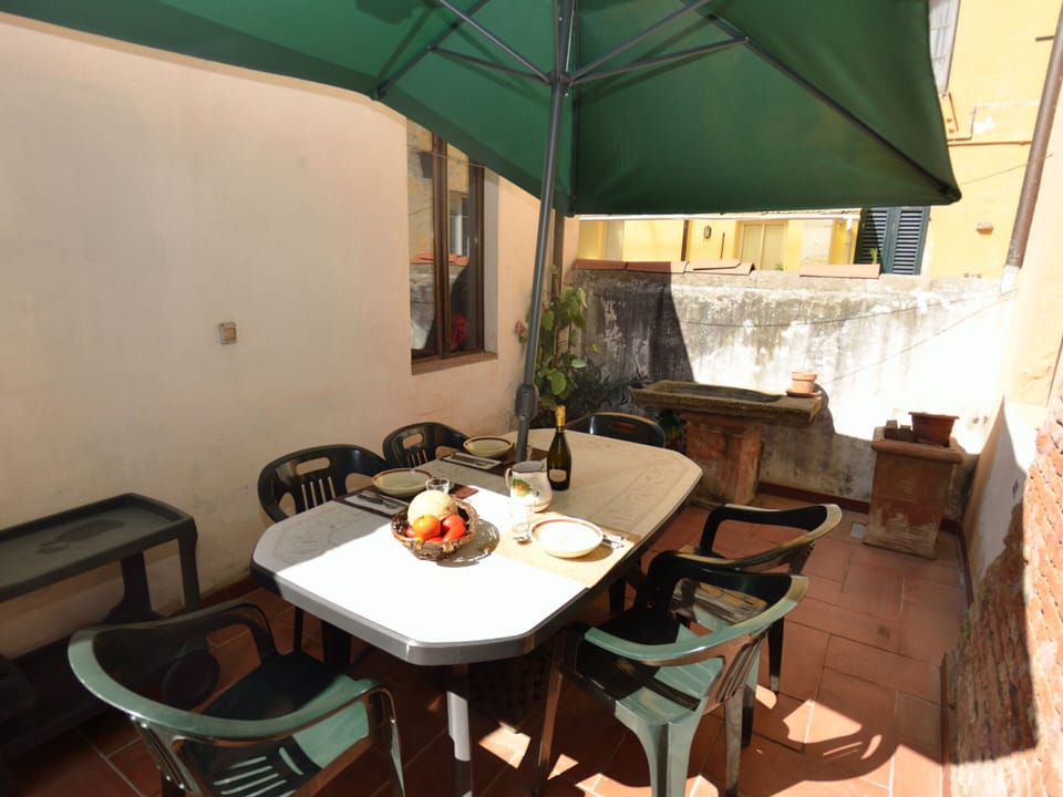 House | Dining