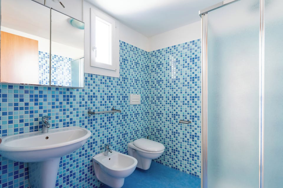 Apartment | Bathroom | Bidet