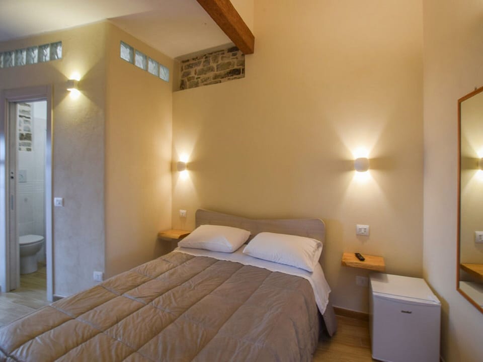 House | 2 bedrooms, bed sheets