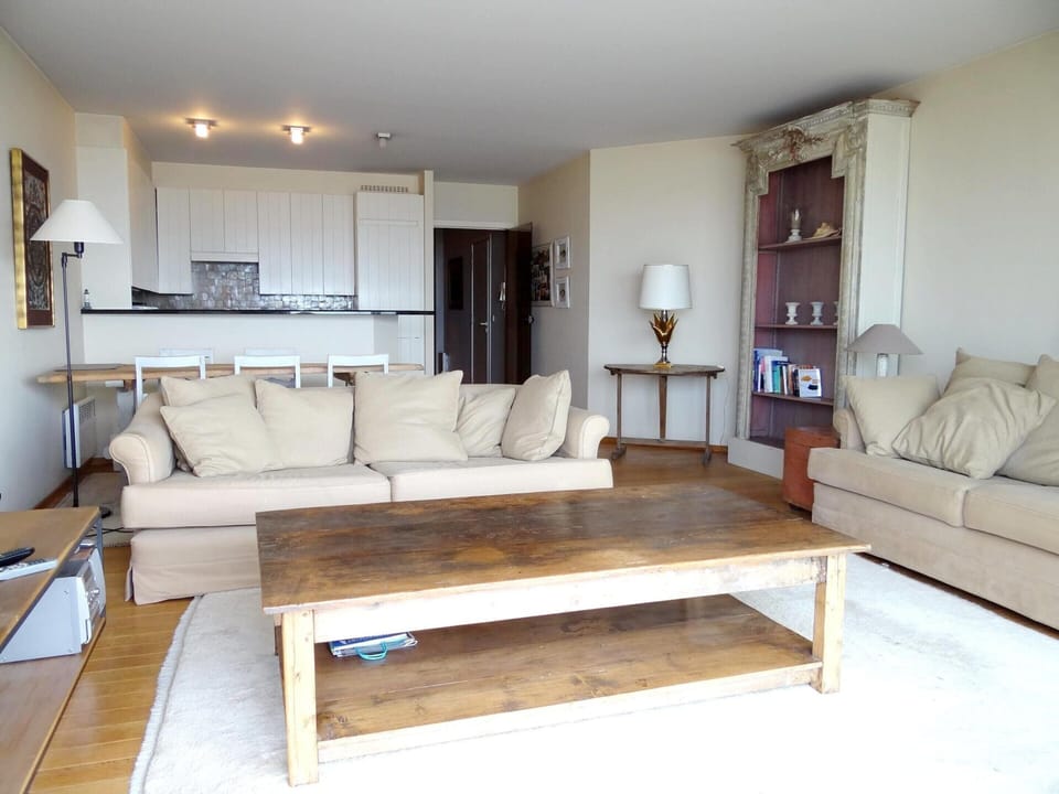Apartment | Living room