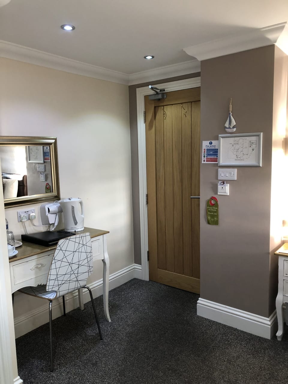 Deluxe Single Room, Ensuite | Room amenity