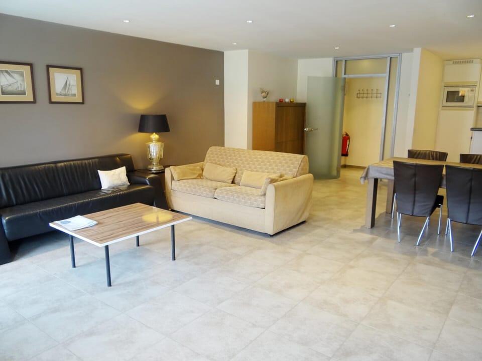 Apartment | Living room