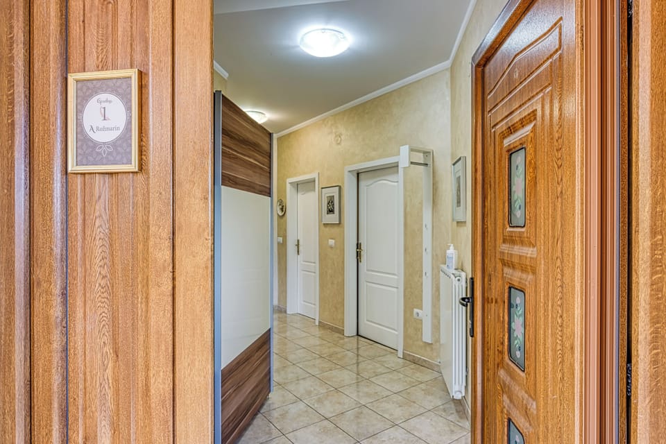 Family Apartment, 2 Bedrooms, Terrace (Grad Inn Apt Rosemary with Pool) | Interior