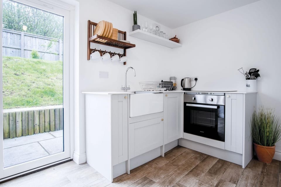 Microwave, oven, stovetop, toaster