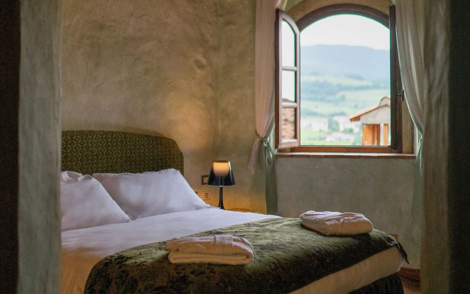 Comfort Room | Premium bedding, down comforters, pillowtop beds, minibar