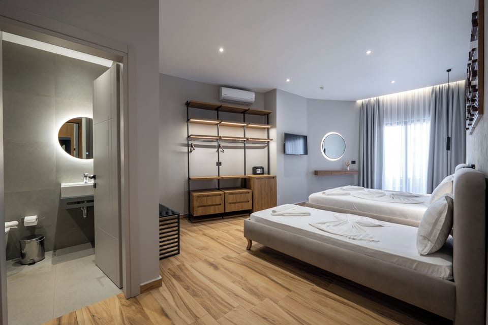 Superior Triple Room | Soundproofing, bed sheets