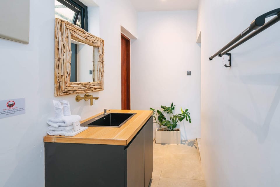 Basic Villa | Interior