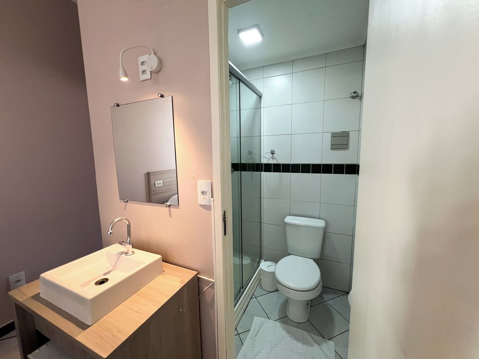 Economy Double Room | Bathroom | Hair dryer, bidet, towels, soap