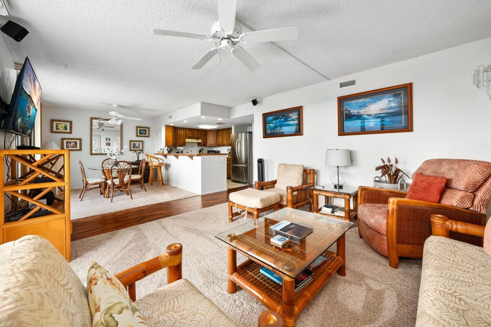 Condo, 2 Bedrooms | Living area | Smart TV